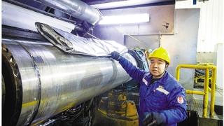 一线小伙在车间的第6个春节