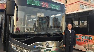 新春走基层｜公交司机老朱的最后一个“春节岗”