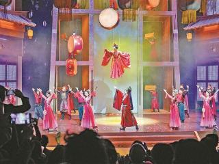 【网络中国节·春节】屿见闽南：春节期间 千灯巡游带您入戏