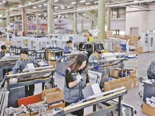 新春走基层丨厦企加快数字化转型步伐 提前返岗忙生产赶订单