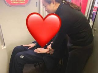 大年初一，杭州出发列车上演暖心急救