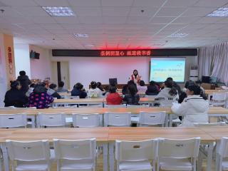 启东北城区街道：条例润童心 纸鸢载书香