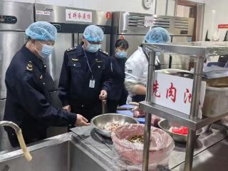 福建龙岩：全方位守牢春节市场安全防线