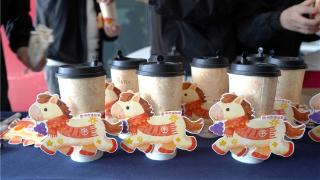春节新茶饮观察:书亦烧仙草乡镇店日均杯量1000杯,家庭聚会“喝”出新高
