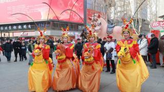 春节假期 合肥淮河路步行街客流量超两百万人次