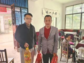 我在村里过大年丨观摩“家庭春晚” 感受乡村新风