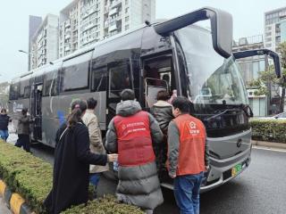 公交管家暖心护航，社企联动共赴新程