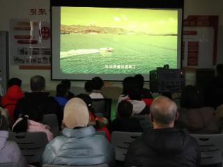 邹城市文博苑社区开展“养浩然气•做大丈夫——光影润心，情暖文博”公益影片放映活动