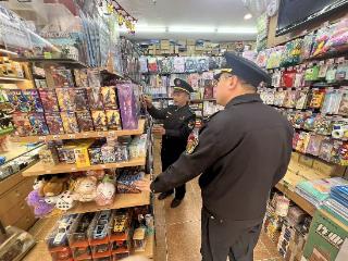 北京西城：“体检”学生用品