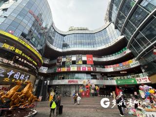 仁怀：光影贺岁人气旺 商圈惠民消费热