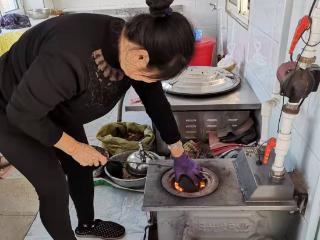 吉林好人 引领风尚｜“最美儿媳”张凤芹 ：以孝立身带前公婆改嫁，照料老人十余年