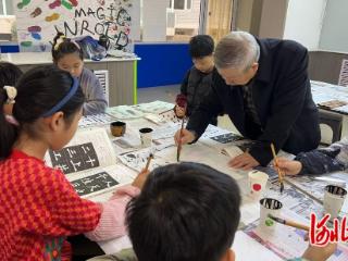 石家庄市裕华区裕翔园社区开办书法培训班