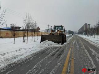 德州市陵城区糜镇：以雪为令显担当 清雪除冰护民生