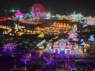 淄博花灯齐彩城万灯璀璨迎客来