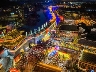 浙江宁波江北区：灯火传文脉 佳节聚欢情