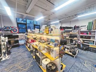 线下二手店为何圈粉年轻人？