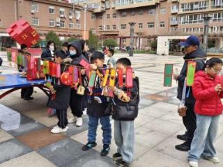 【我们的节日·元宵节】济南市莱芜区凤城街道珍珠花园社区：趣味猜灯谜 欢喜闹元宵