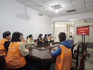 济宁市任城区仙营街道东红庙社区开展“以花之名 致敬诚信巾帼志愿者”主题活动