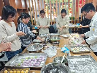 “福满元宵，情暖农商”——高淳农商银行组织开展元宵制作活动