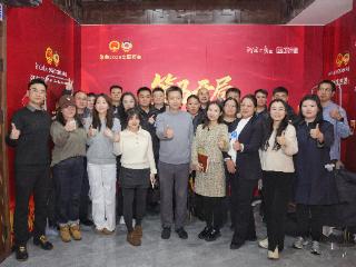 策马开局！河南日报社融媒演播间带着春风来了