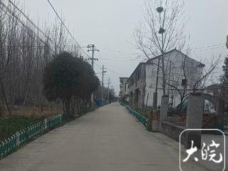 余承东为家乡修捐资修的水泥路，即将满 “13 岁”了