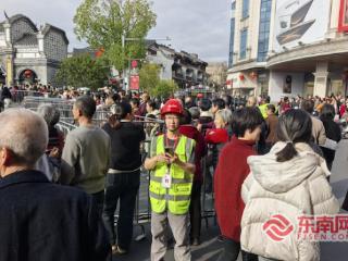 龙岩联通全力保障龙岩市第三届非遗奇妙夜开幕式网络畅通