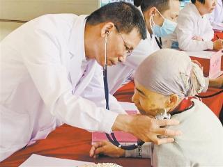 全国岗位学雷锋标兵 | 厦门好医生林仲辉 行医边疆爱无疆