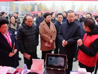 “弘扬雷锋精神 守护民生安全”菏泽市市场监管局志愿服务暖民心