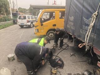 三月春风拂高速雷锋精神照初心