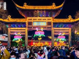 夫子庙400万人潮背后，移动“满格”网络稳得安心