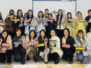 阳浦路社区：春意盎然绽芳华，企社联庆女神节