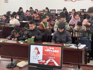 巧手筑梦学雷锋 童心传承志愿情——和谊社区开展学雷锋主题教育实践活动
