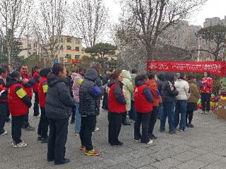 巾帼绽芳华 运动乐无边——上高街道双龙社区联合小井银座开展庆三八趣味运动会活动