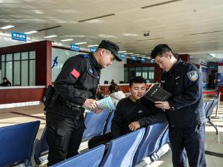 “00后”新警胡子洋：马年警营里的温暖坚守