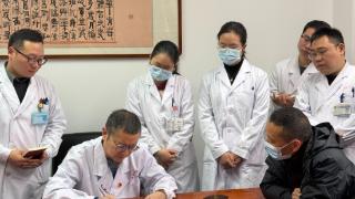 小叶医探 | 全省首家“新安流派传人门诊”开诊！让中医传承“活”起来