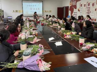 锦塘社区：巾帼绽芳华，马上生花