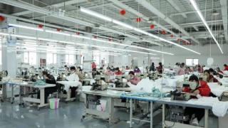 银山镇：做强服装特色产业 赋能乡村振兴