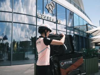 从送餐饮到送万物，顺丰同城七年重构第三方即时配送价值坐标