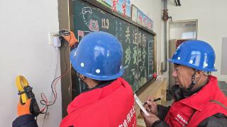 国网曲周县供电公司：雪天护学保供电，用心护航开学季