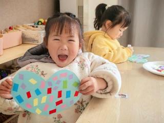 江畔传情·童心献爱