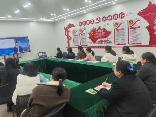 光影润心田 慧爱助成长——中国人寿新泰市支公司举办“慧爱家庭 赋能成长”主题观影活动