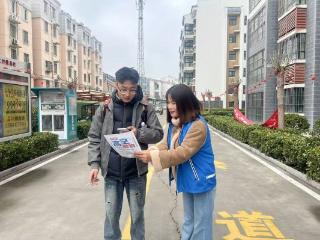 济宁市任城区南张街道悦诚社区开展“拒绝高空抛物，守护社区安全”宣传活动