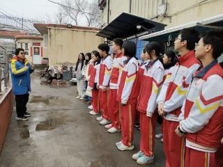 长辛店街道合成公社区“学雷锋志愿服务暨垃圾分类”宣传活动