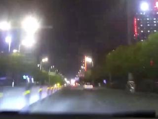 男子喝农药后求助，阜阳交警及时将其送医