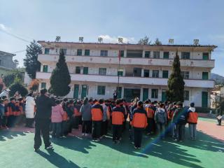 “3·15”金融消费者权益保护 | 威宁农信联社兔街信用社把消保课搬进青竹小学