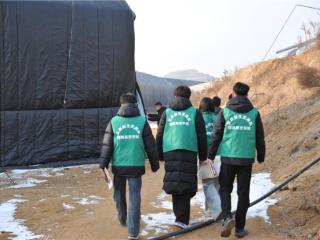 山东化工职业学院学子寒假扎进田间地头 用“智能周转筐”破解果蔬损耗难题