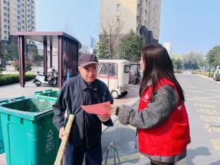 济宁市开展“暖心认证送上门 温情服务暖夕阳”养老待遇资格认证志愿服务活动