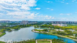 从“能喝水”的路到“会思考”的城，这个地方把基建玩出了花