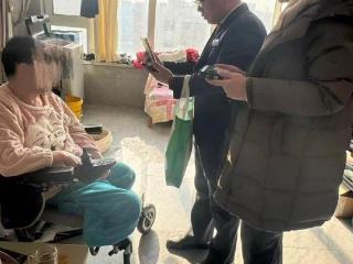 农行服务暖人心 上门助老办业