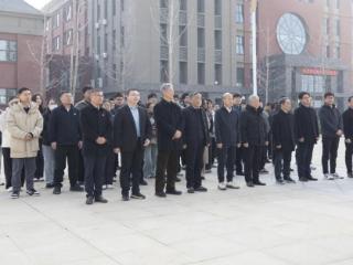 郑州信息工程职业学院举行2026年植树节活动